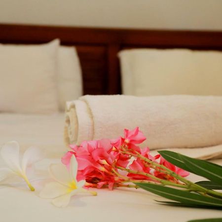 Nisala Guest Hotell Galle Exteriör bild