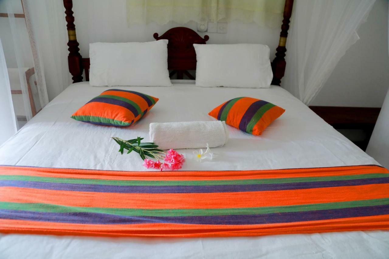 Nisala Guest Hotell Galle Exteriör bild