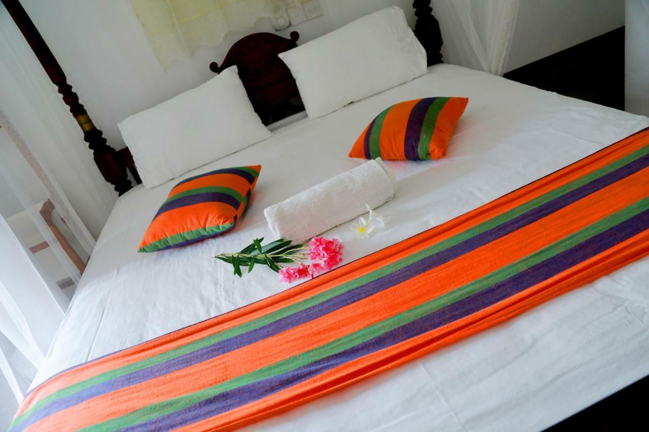 Nisala Guest Hotell Galle Exteriör bild